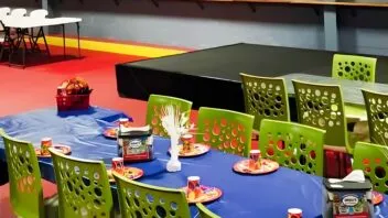 party discount play and spin