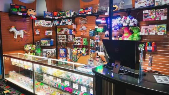 Lots Of Prizes